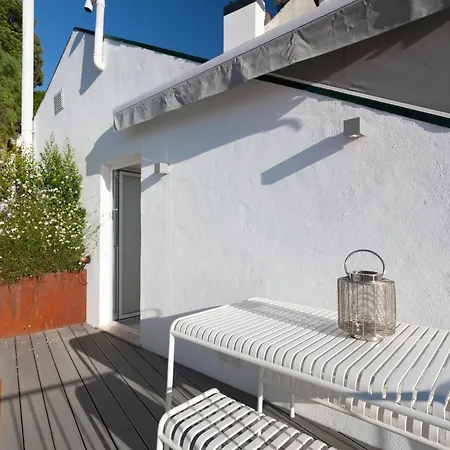 Alfama Charming With Amazing River View And Terrace 리스본