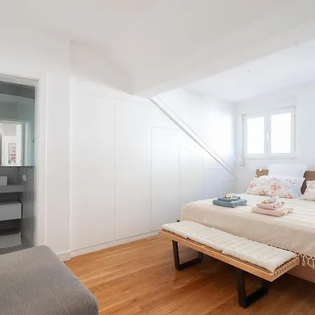 Alfama Charming With Amazing River View And Terrace 리스본