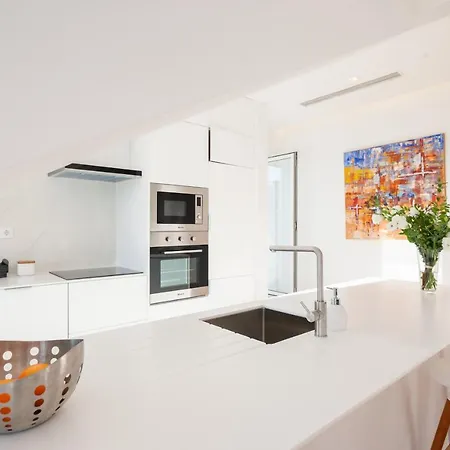 Alfama Charming With Amazing River View And Terrace