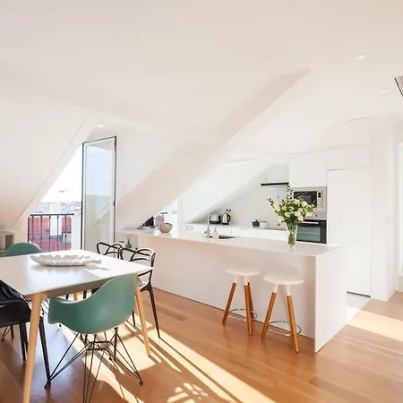 Alfama Charming With Amazing River View And Terrace