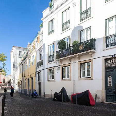Alfama Charming With Amazing River View And Terrace Apartamento Lisboa